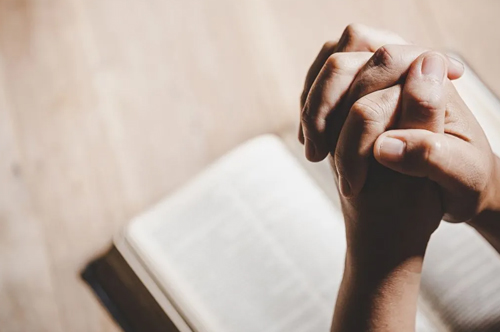 How to Build a Consistent Prayer Life